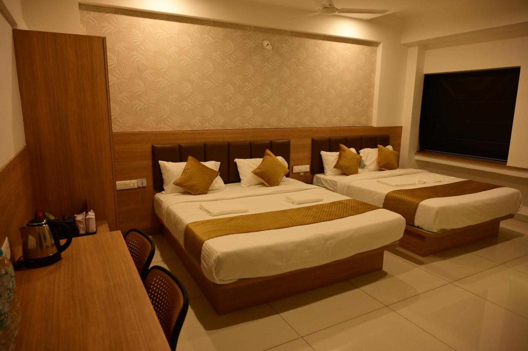 Bimba Hotels Майсур Экстерьер фото
